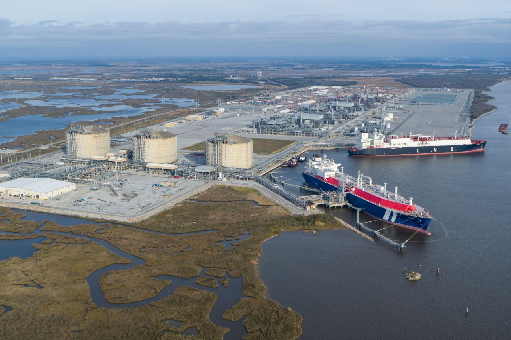 97178-Cameron-LNG-facility-lres.jpg